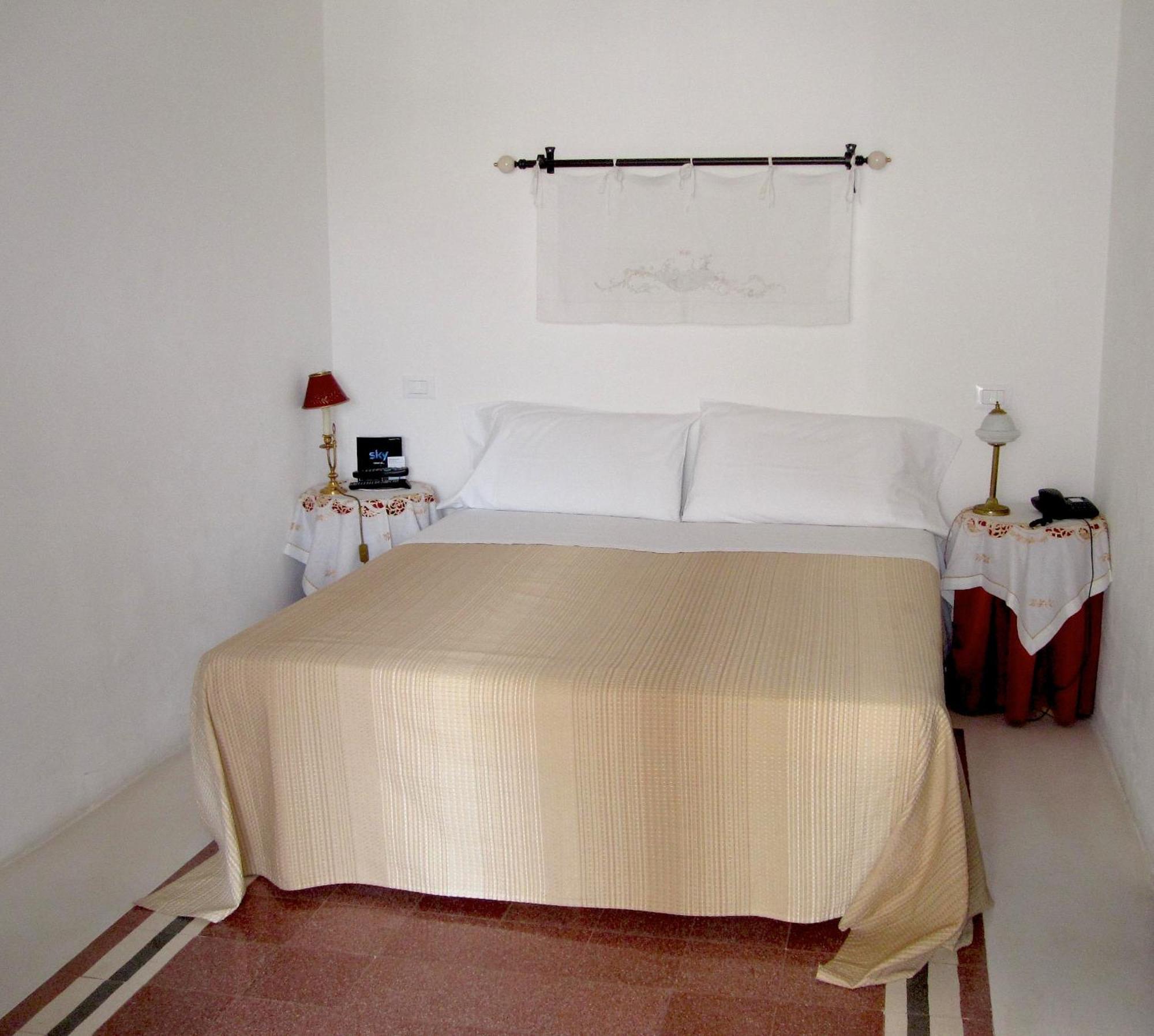 Hotel Santa Marina Antica Foresteria Santa Marina Salina Eksteriør bilde