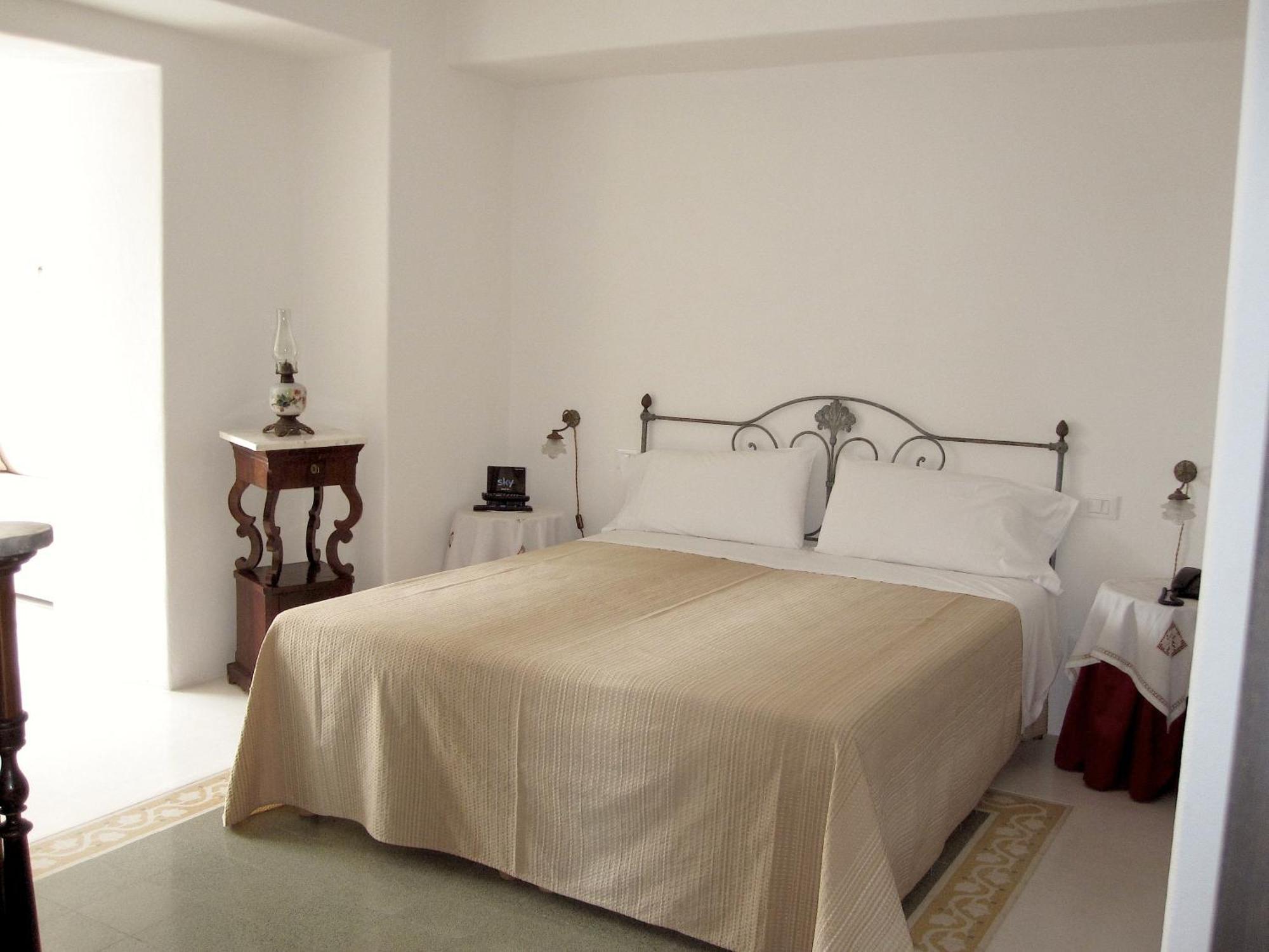 Hotel Santa Marina Antica Foresteria Santa Marina Salina Eksteriør bilde